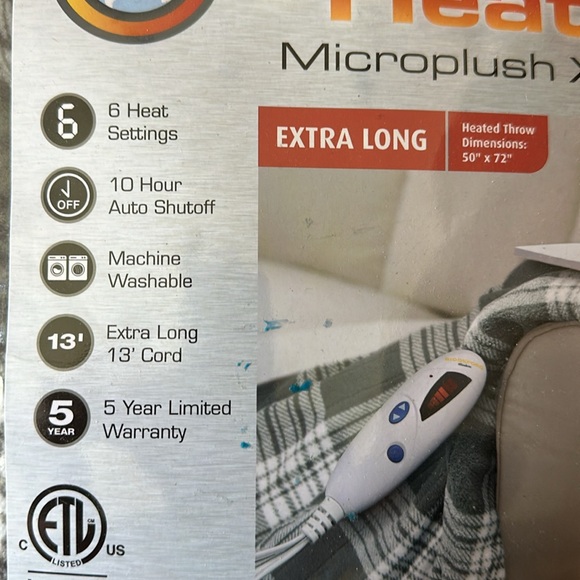 NWT electric blanket Biddeford Heated XL Throw 50”x72” gray and white plaid - Picture 2 of 3